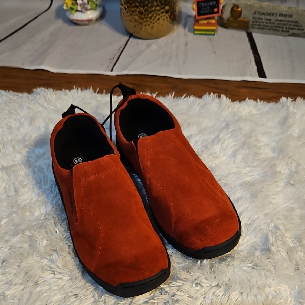 Lassen‎ Red Suede Leather Slip On Comfort Casual Shoes Loafers,Size 9.5